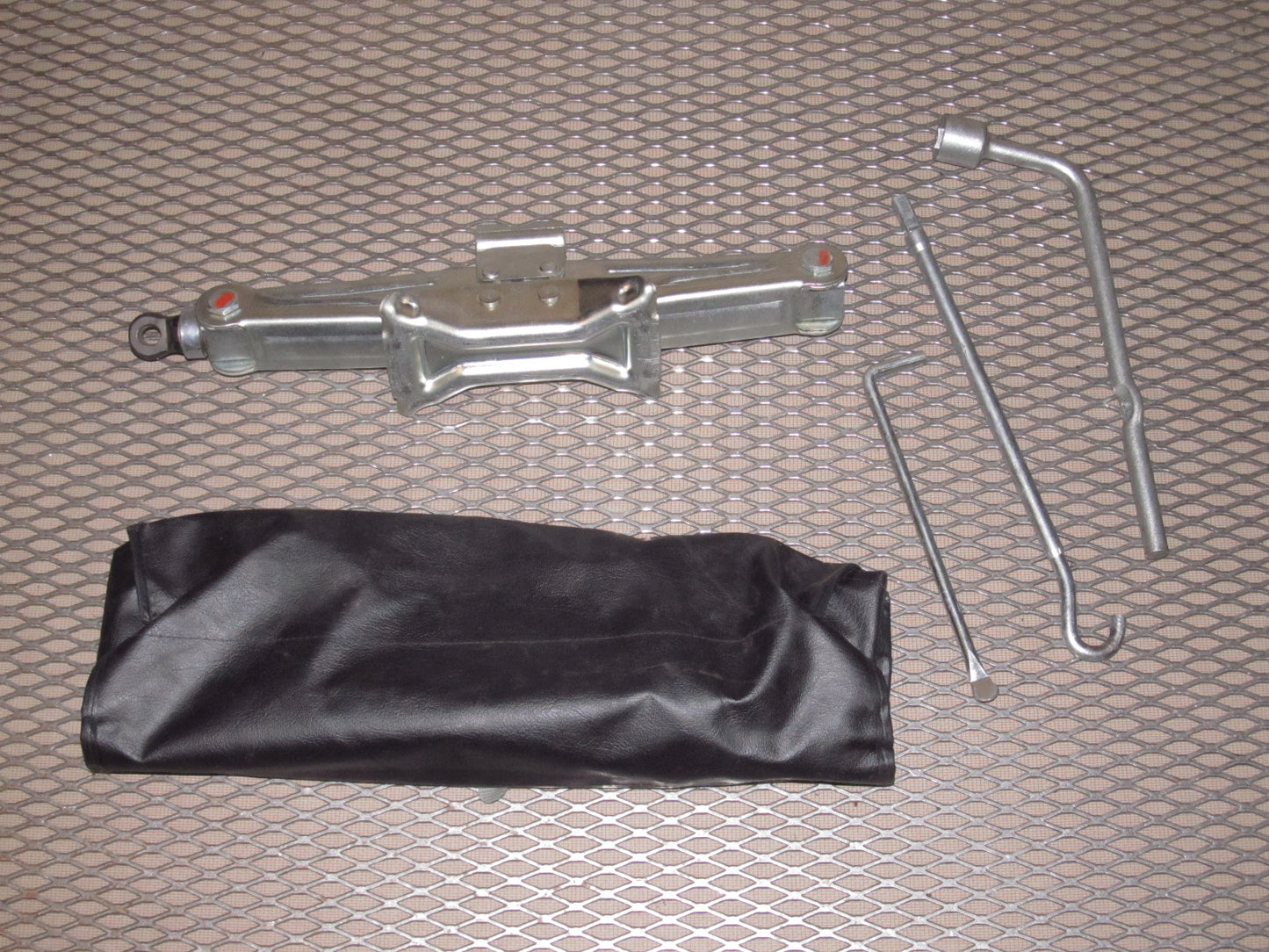 91-95 Toyota MR2 OEM Wheel Jack & Tools Set – Autopartone.com