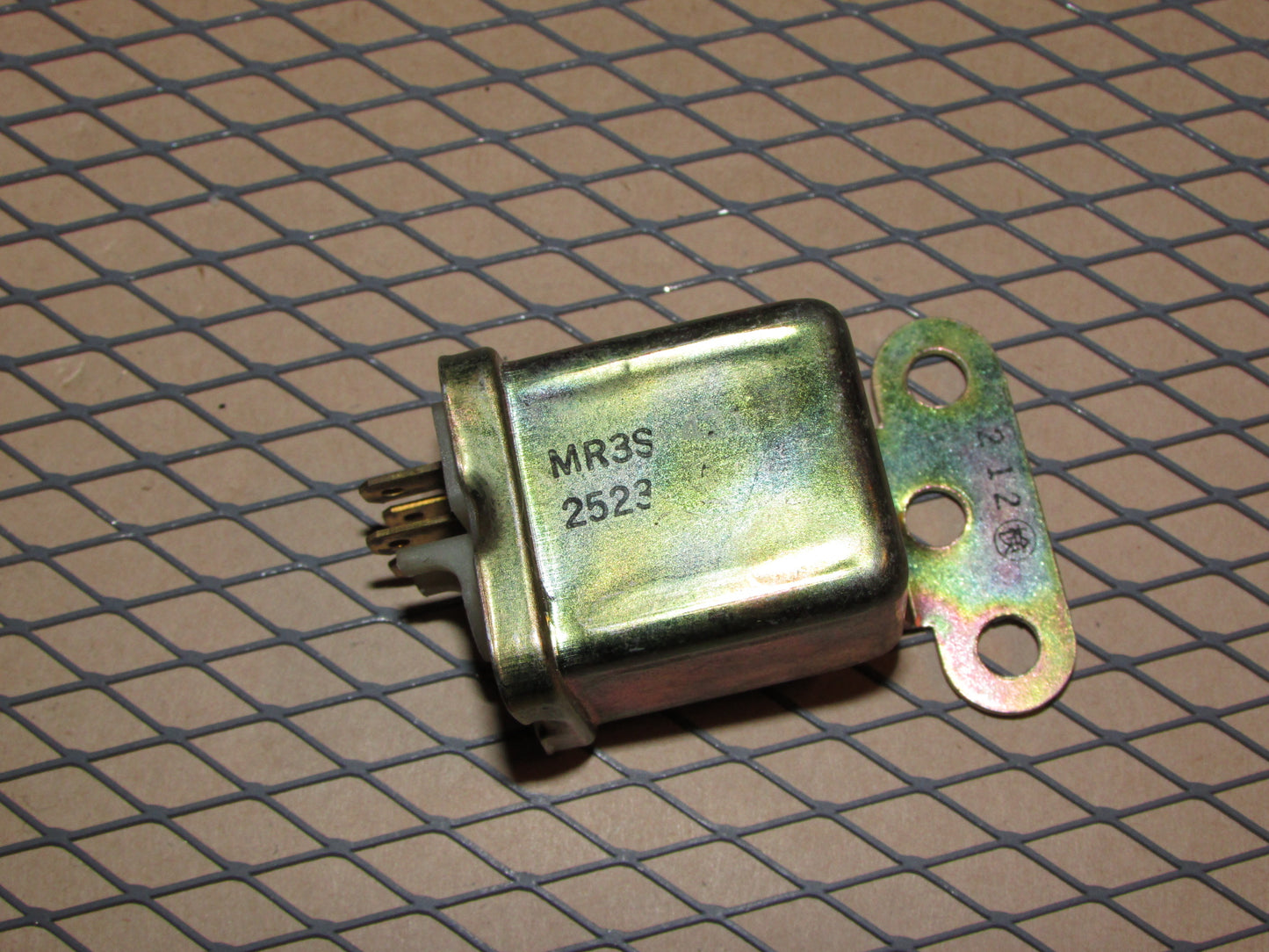 79 80 81 82 83 Datsun 280zx OEM Fuel Injection Relay 25230-B7911