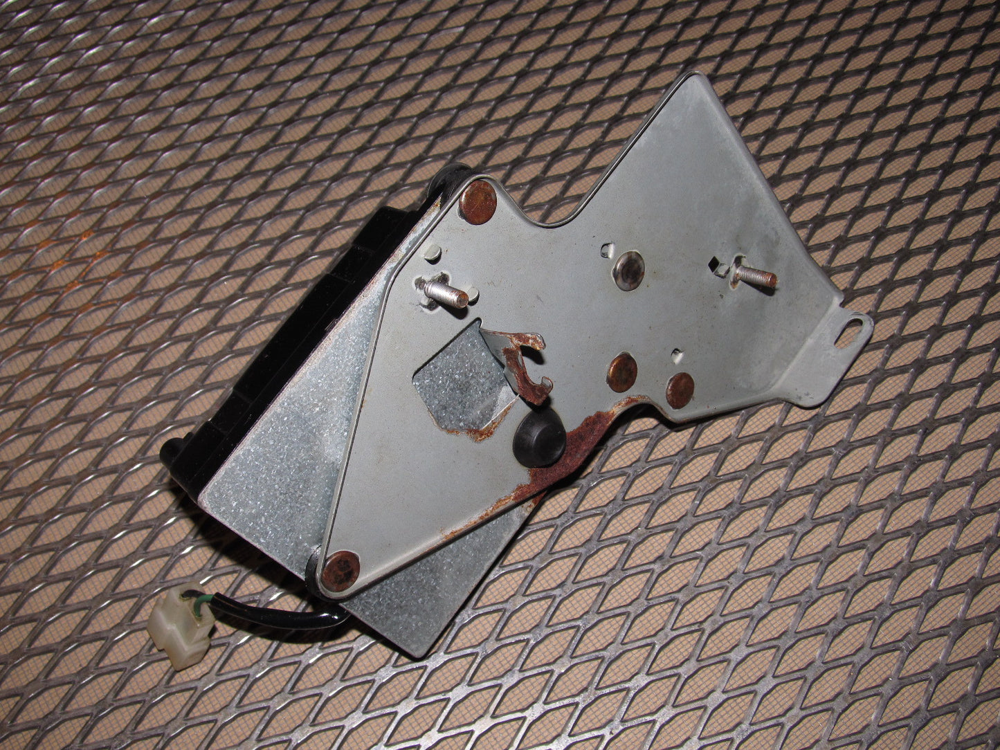 84 85 Mazda RX7 OEM Flasher Relay Unit