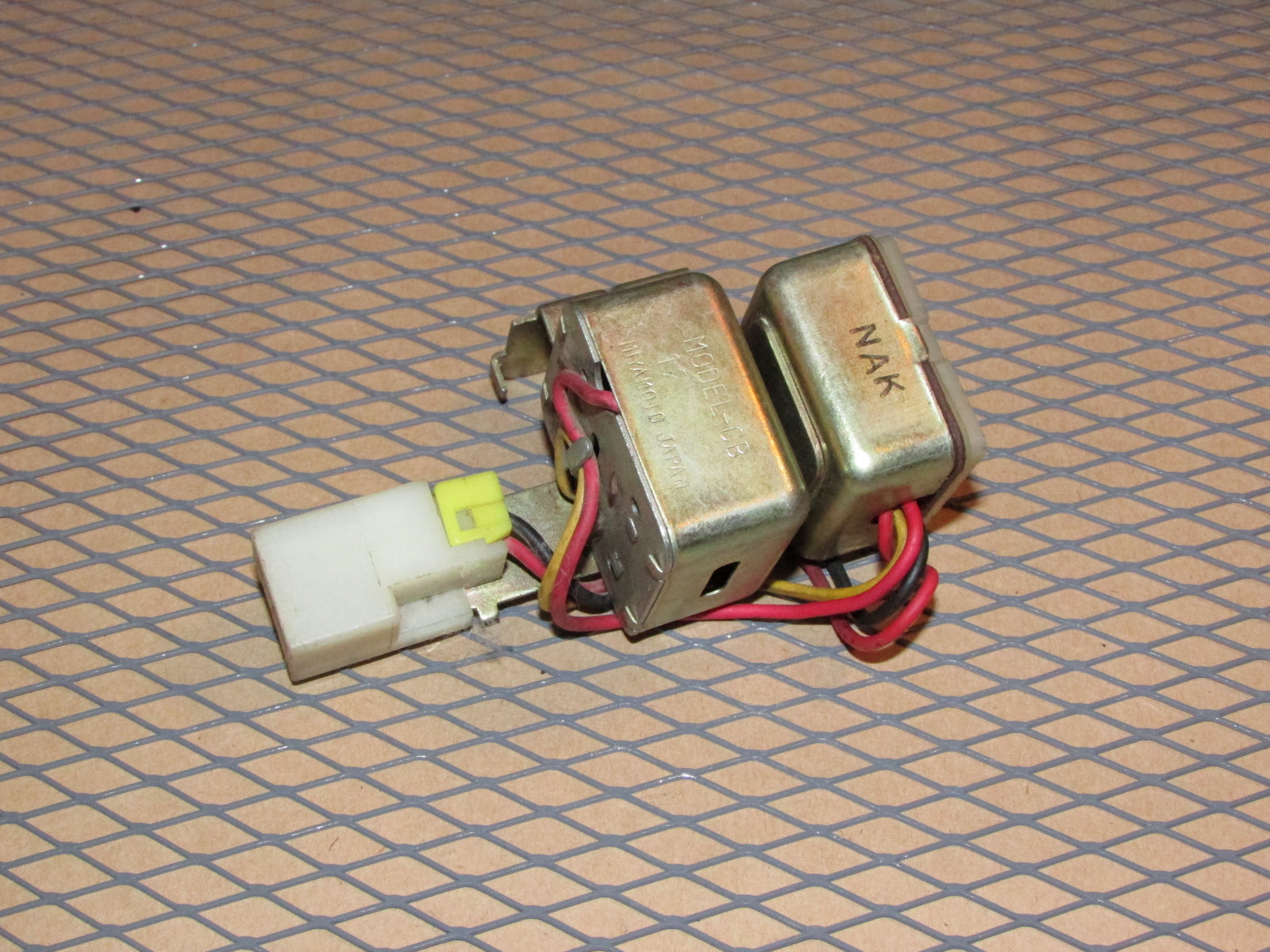 82 83 Datsun 280zx OEM Model-CB & Model-AR Relay