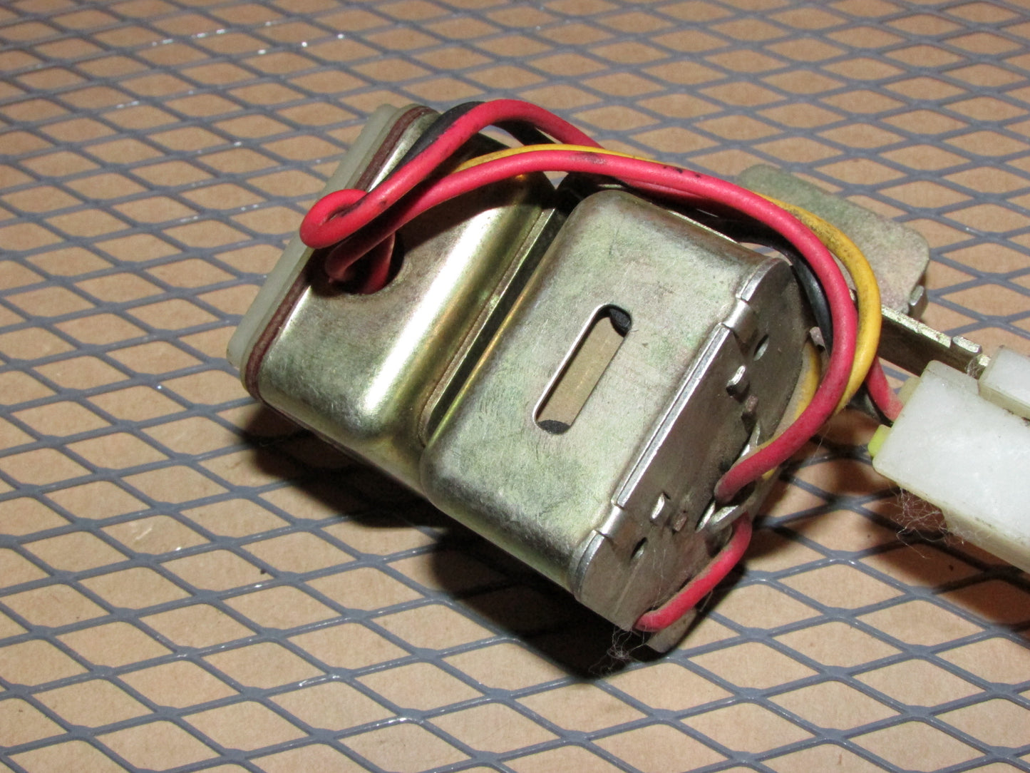 82 83 Datsun 280zx OEM Model-CB & Model-AR Relay