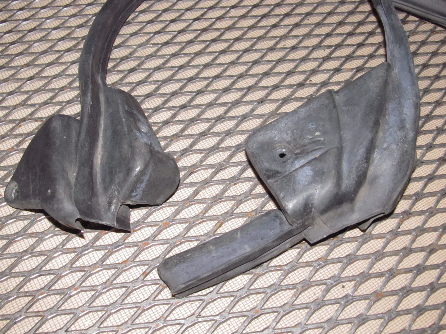 85 86 Toyota MR2 OEM Door Weather Stripping Rubber Seal - Right