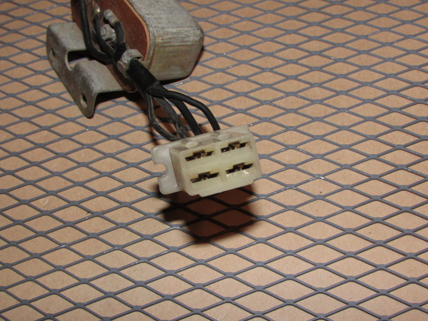 79 80 81 82 83 Datsun 280zx OEM Rear Defogger Defroster Relay 25230 N3000