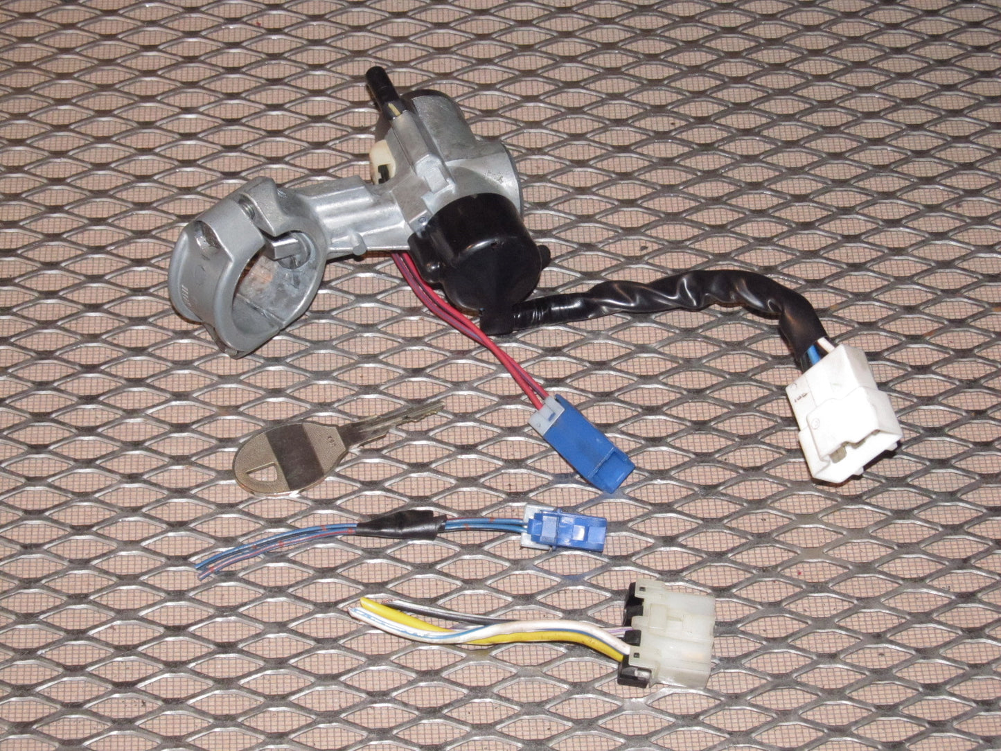 たーくん 87-89 Nissan 300ZX Z31 VG30 N/A Upper Intake Manifold Plenum