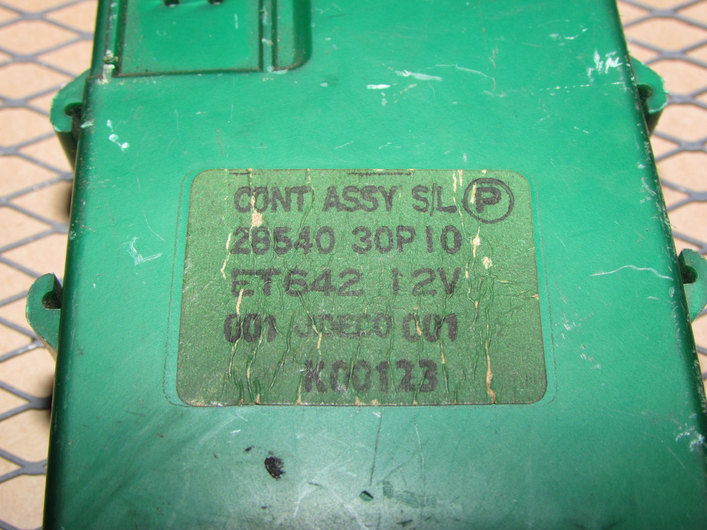 90 91 92 93 94 95 96 Nissan 300zx OEM Cont Assy S/L Module Relay 28540 30P10