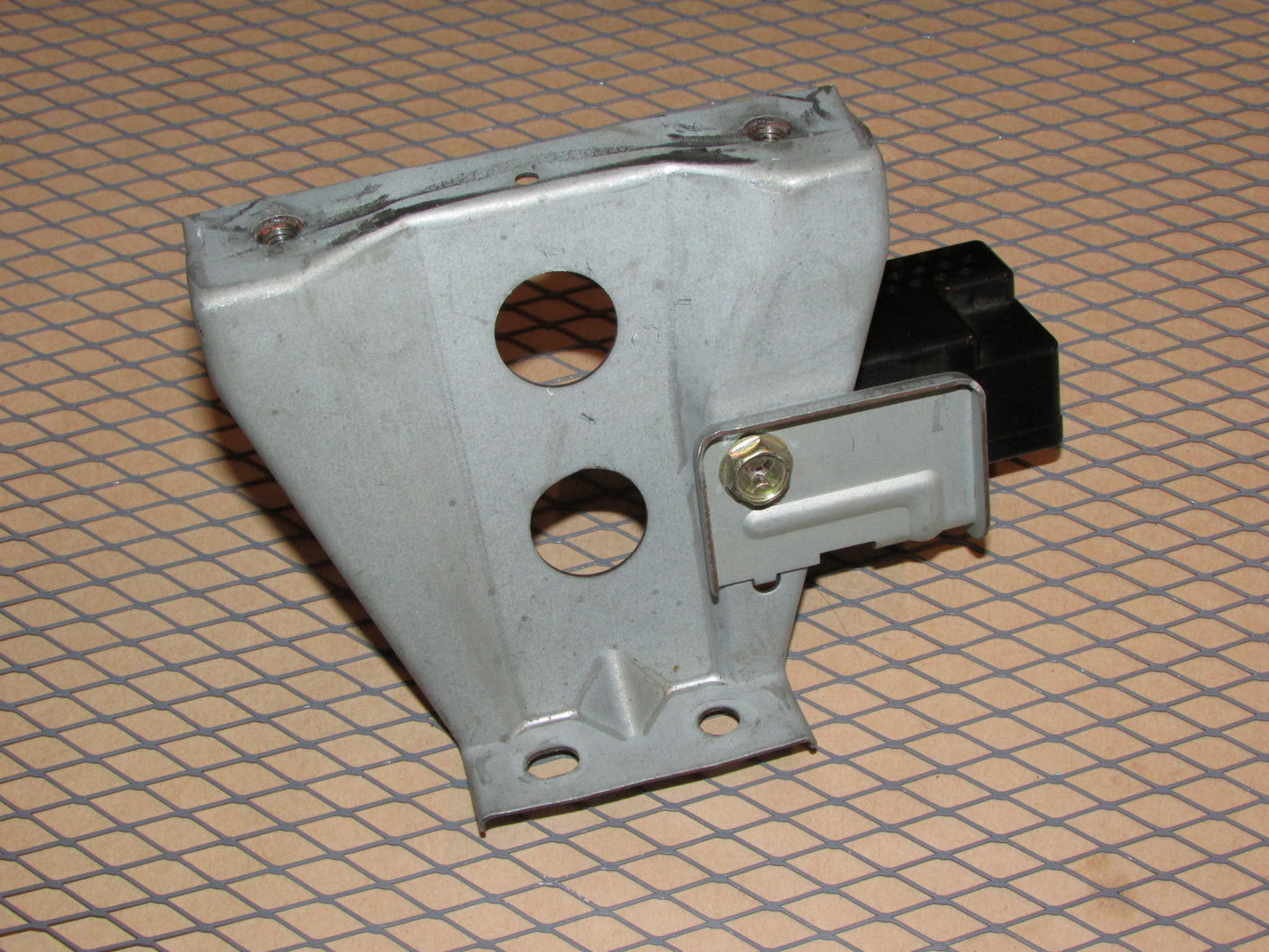 90 91 92 93 94 95 96 Nissan 300zx OEM Buzzer Chime Warning Unit