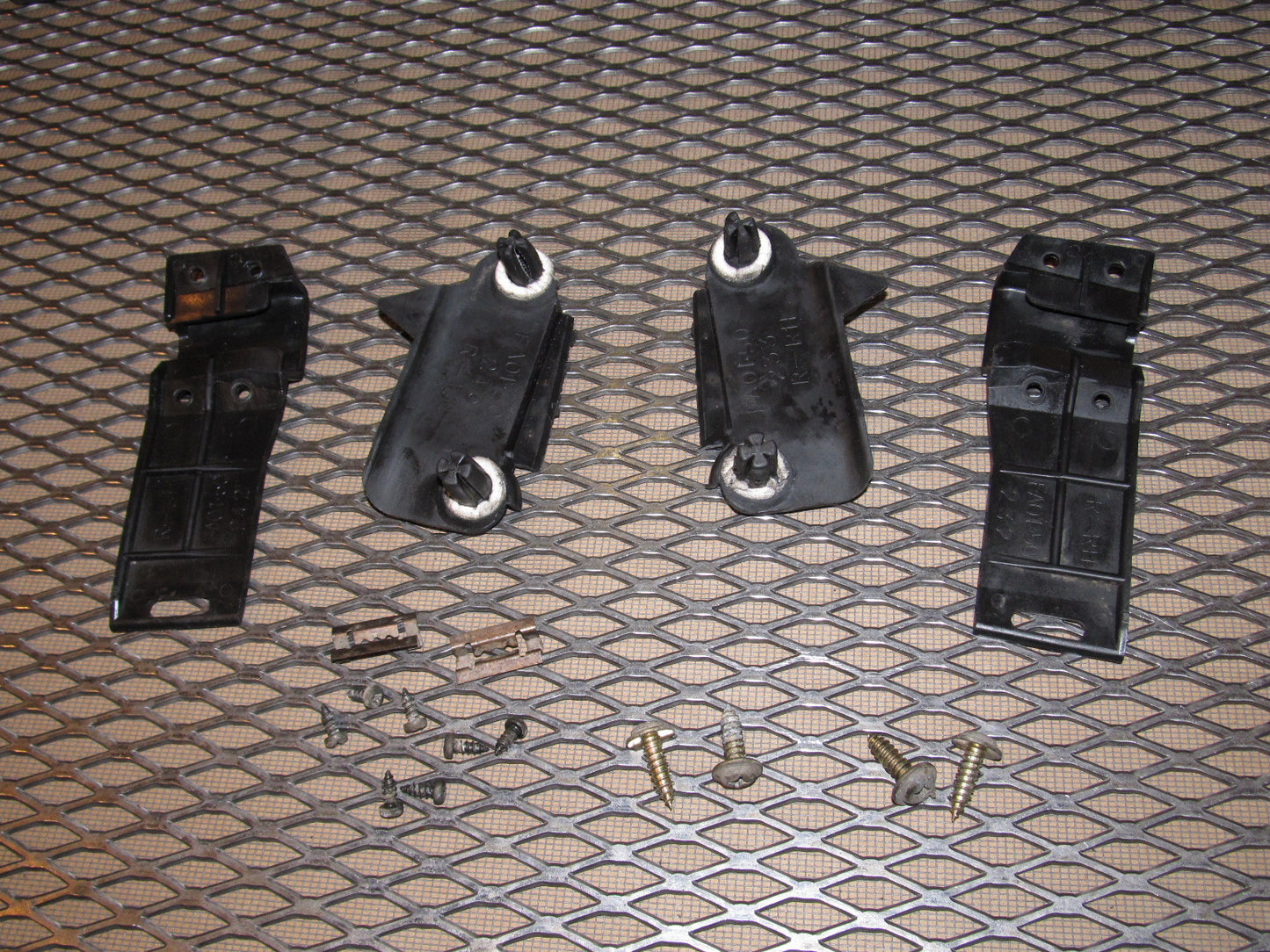 84 85 Mazda RX7 OEM Rear Bumper Mounting Bracket