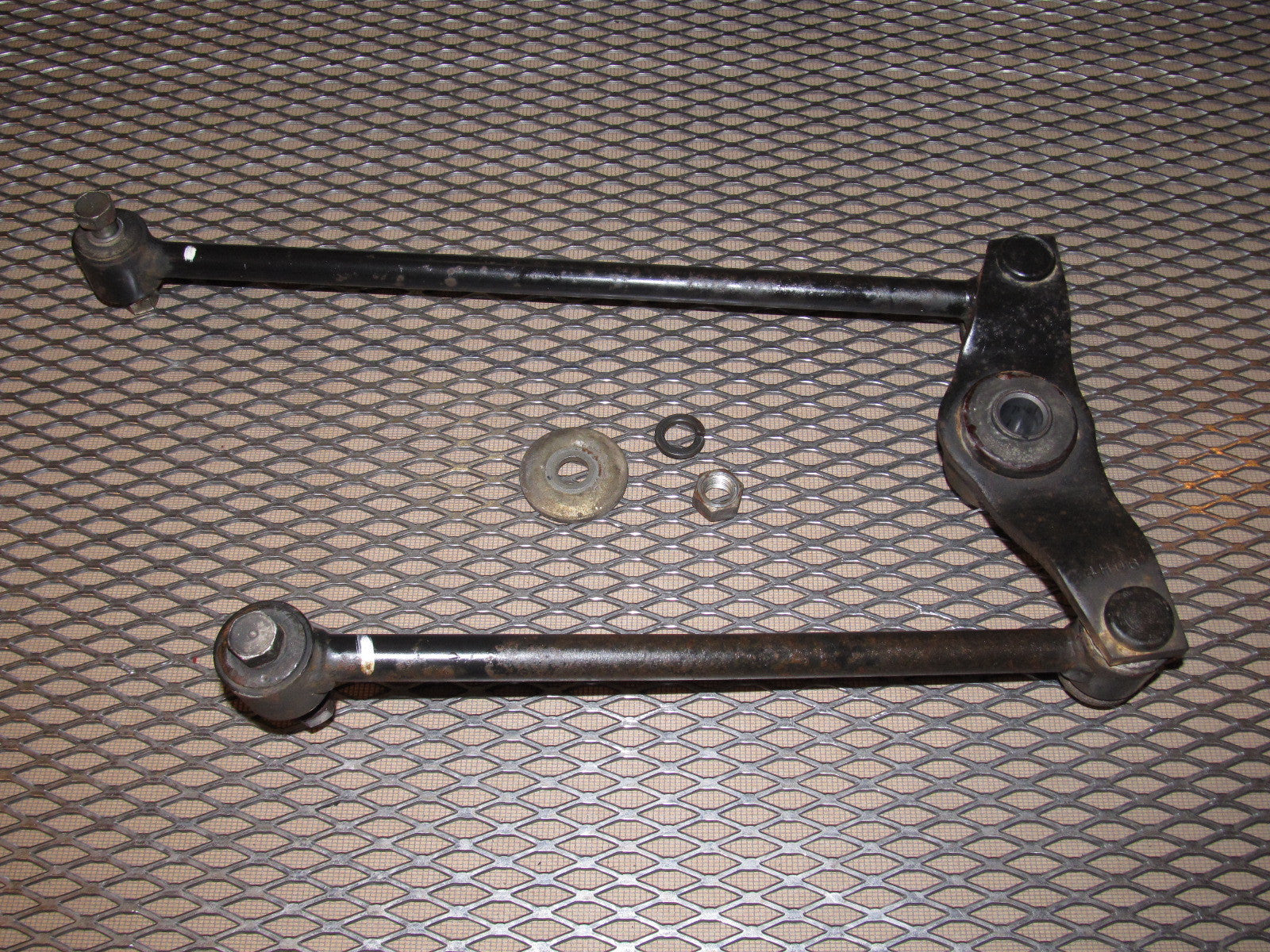 84 85 Mazda RX7 OEM Differential Watt Link Assembly
