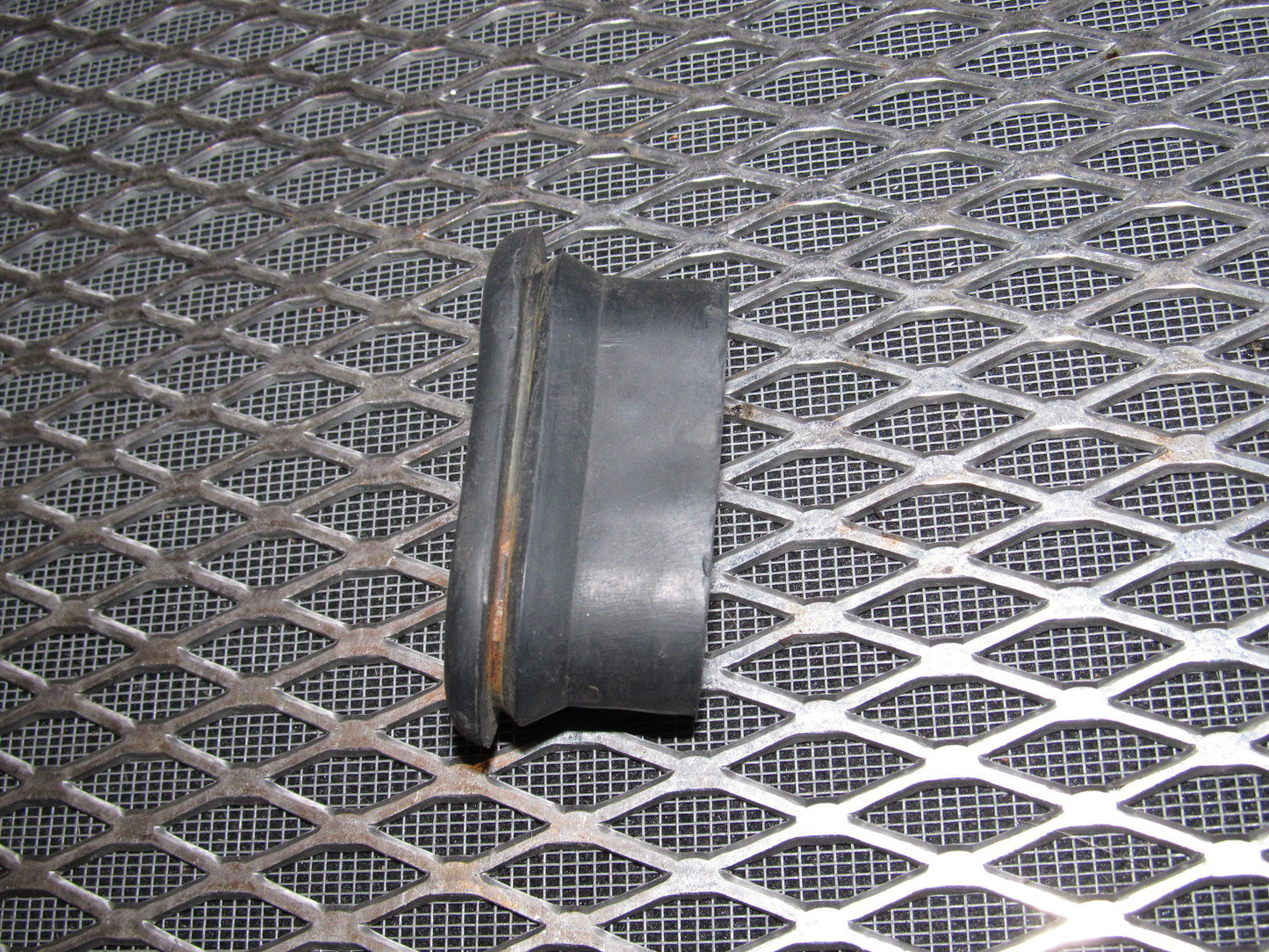 81 82 83 Datsun 280zx OEM Firewall Heater Core Grommet