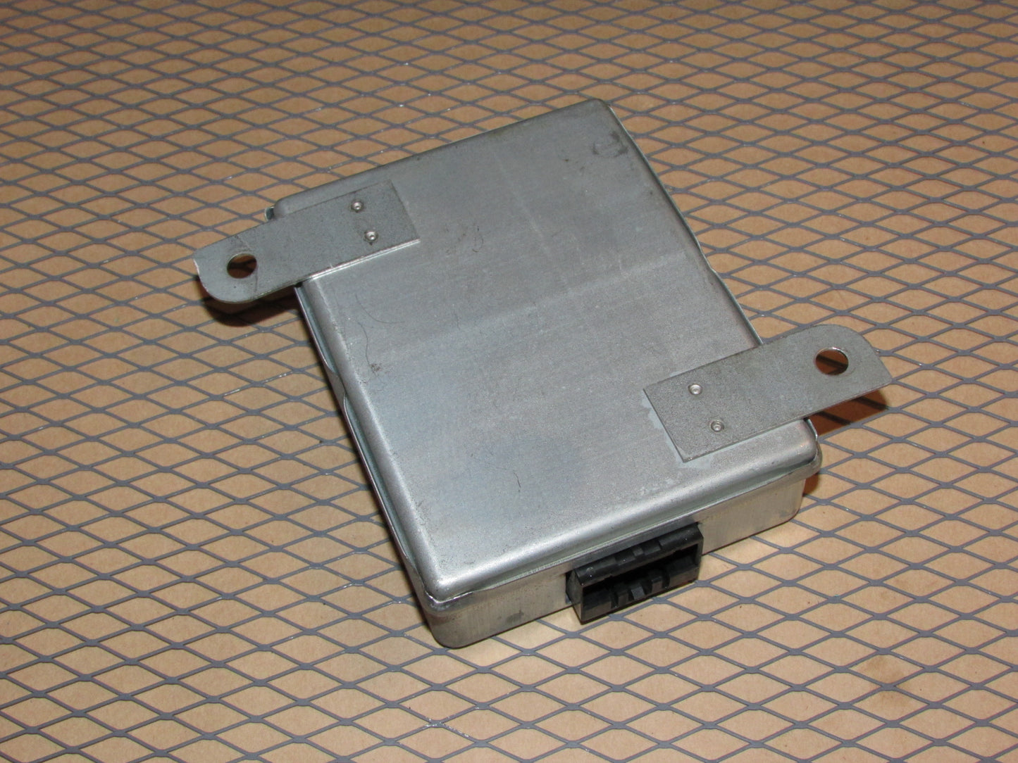 91 92 92 93 94 95 96 Nissan 300zx OEM Cont Assy ASCD Module 18930 30P10