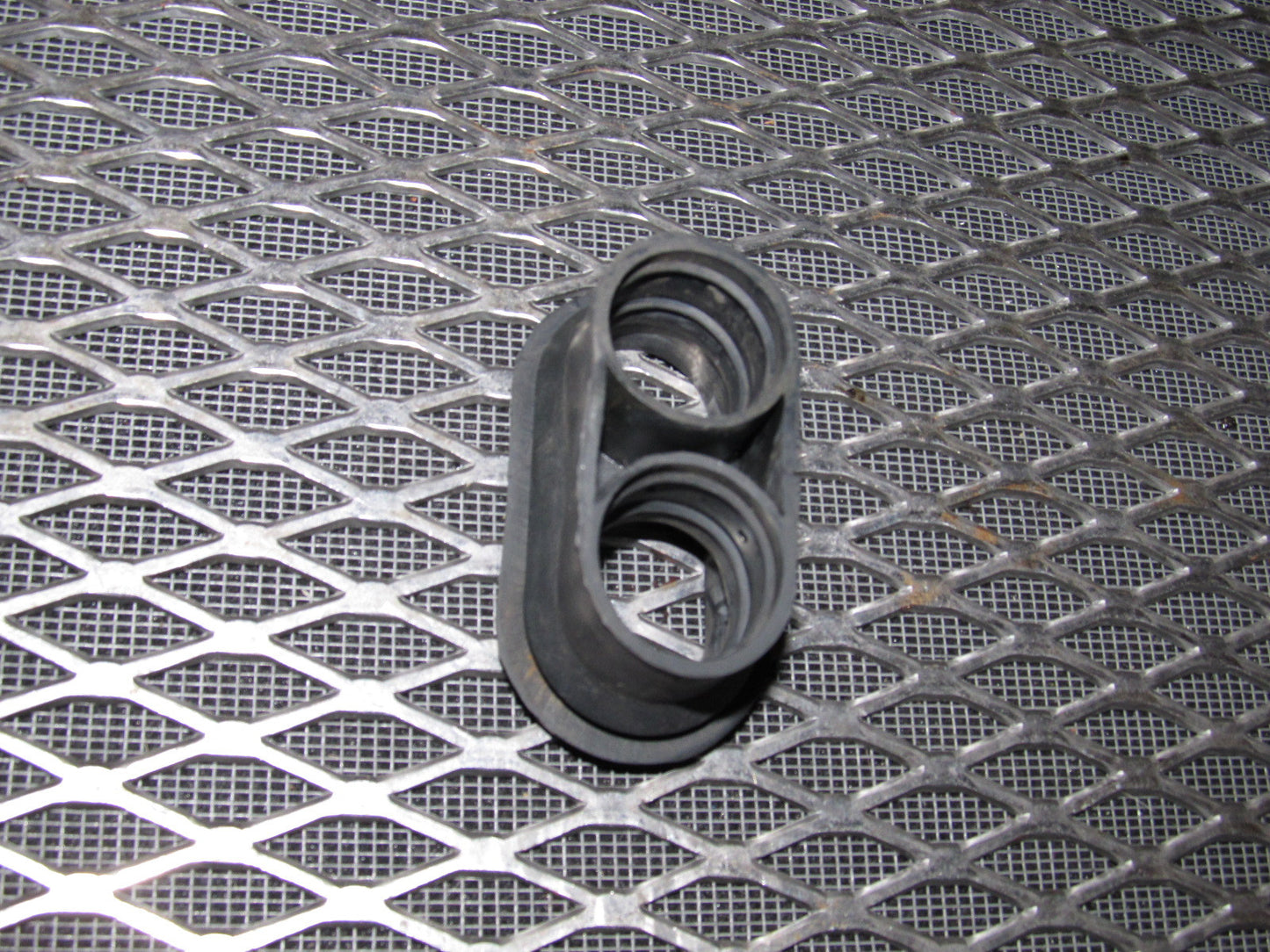 81 82 83 Datsun 280zx OEM Firewall Heater Core Grommet