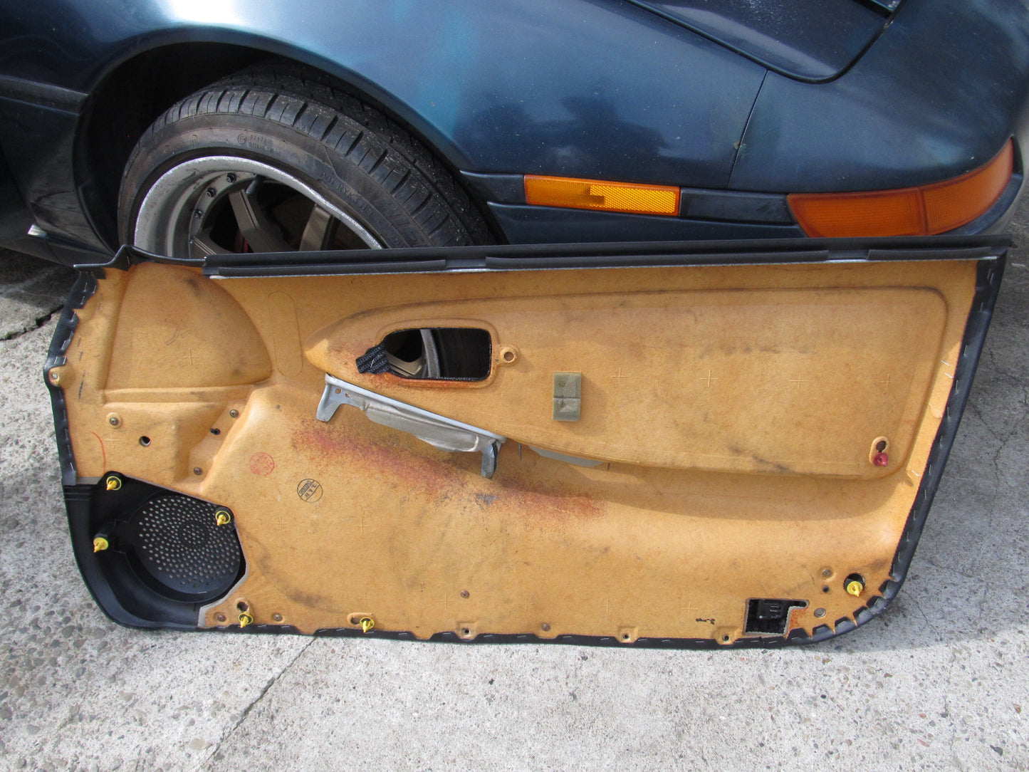91 92 93 94 95 Toyota MR2 OEM Interior Door Panel - Left – Autopartone