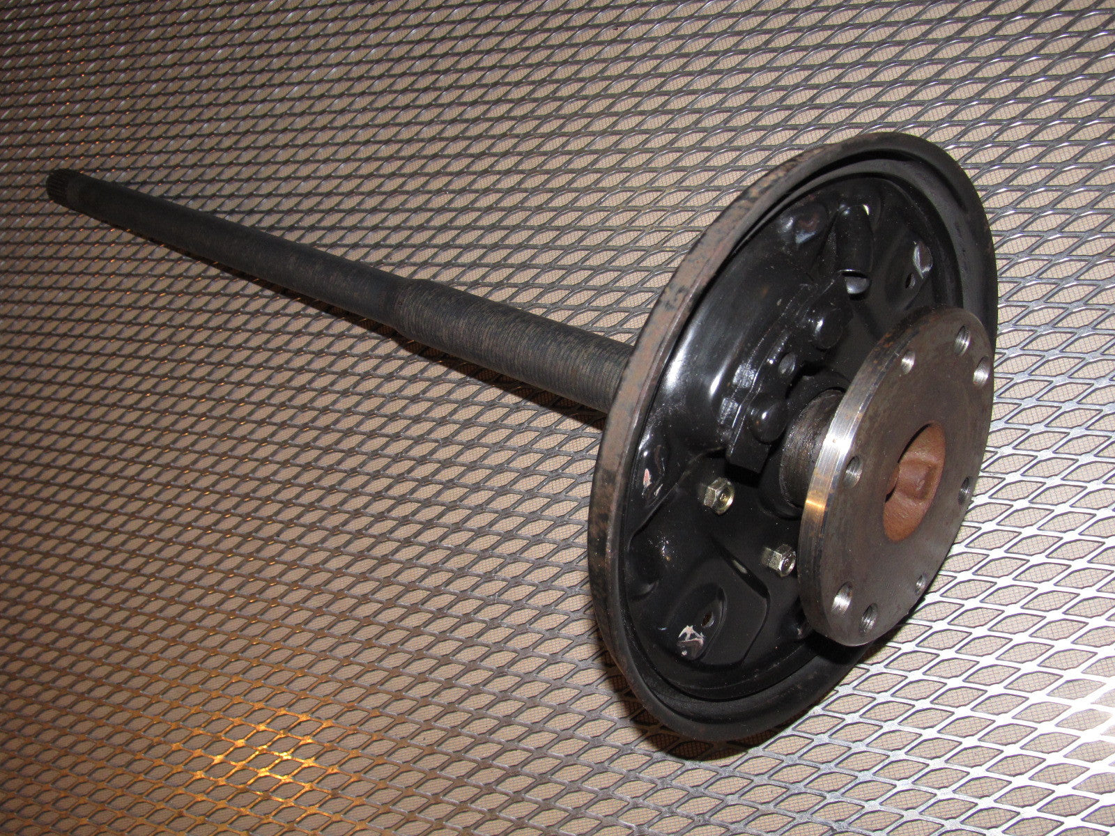 84 85 Mazda RX7 OEM 12A Rear Wheel Spindle & Hub - Left