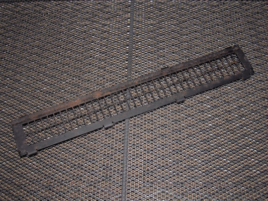 84-89 Chevrolet Corvette OEM Dash Top Center Air Vent