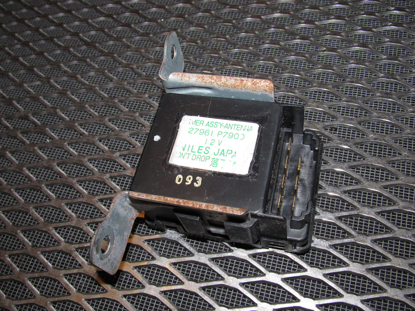 81 82 83 Datsun 280zx OEM Timer Antenna Relay - 27961 P7900