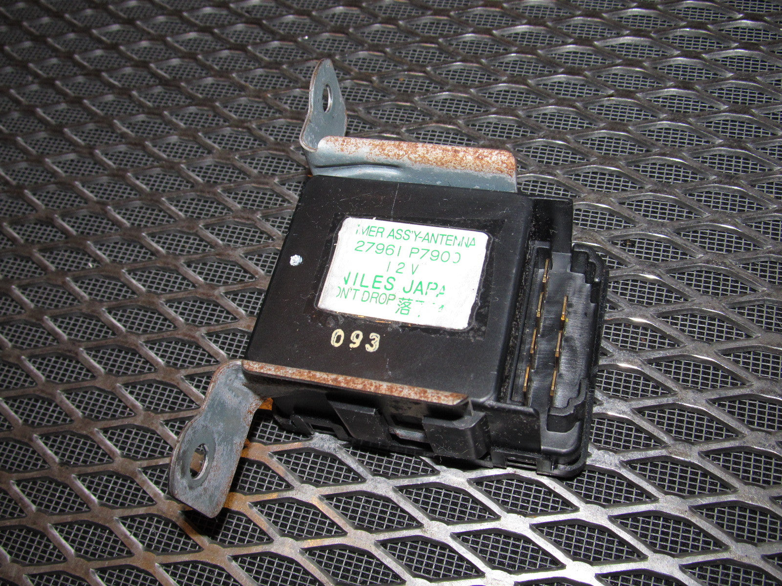 81 82 83 Datsun 280zx OEM Timer Antenna Relay - 27961 P7900