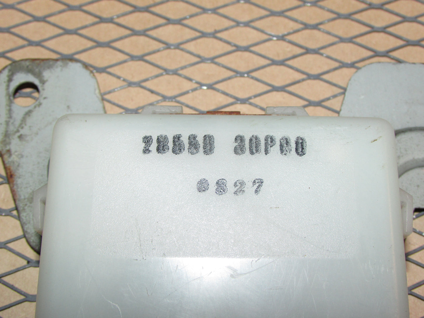 90 91 92 93 94 95 96 Nissan 300zx OEM Wiper Timer Module 28550-30P00