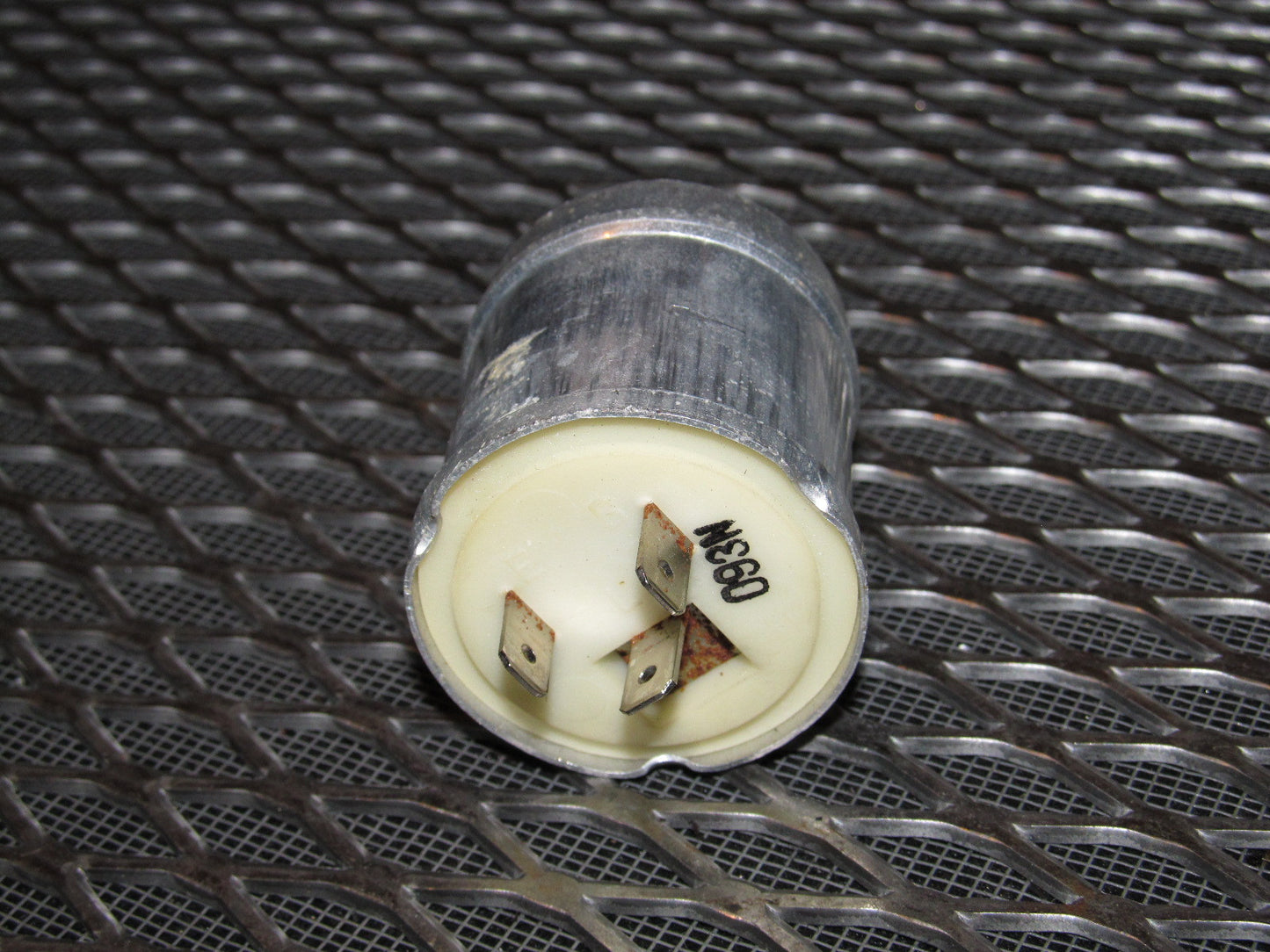81 82 83 Datsun 280zx OEM Flasher Relay - SF201