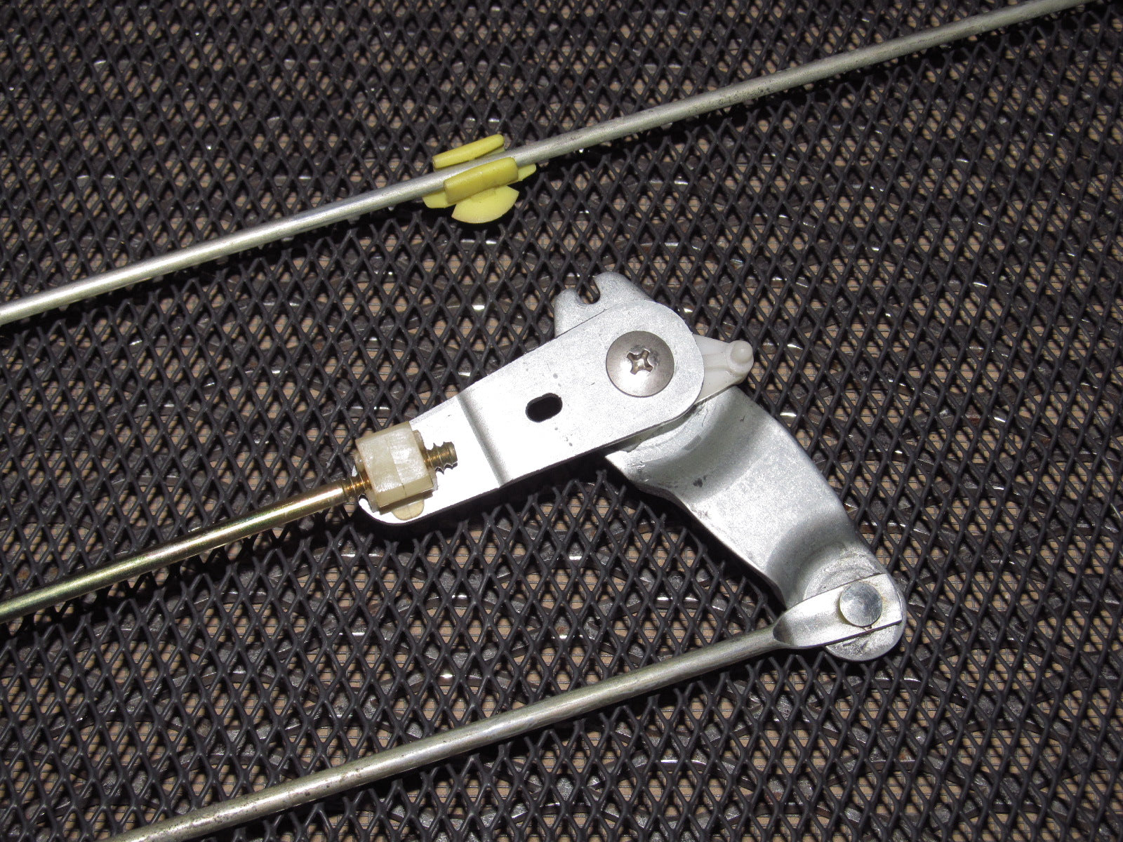 91-95 Toyota MR2 OEM Door Handle Latch Linkage Rod - Left