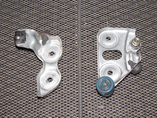 91-95 Toyota MR2 OEM Window Glass Regulator Guide Roller  - Left