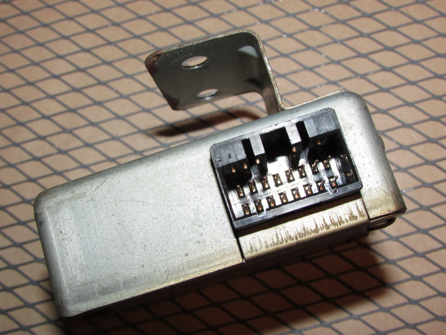 91 92 93 94 95 96 Nissan 300zx OEM Cont Assy Theft Warning Module 28590-30P01