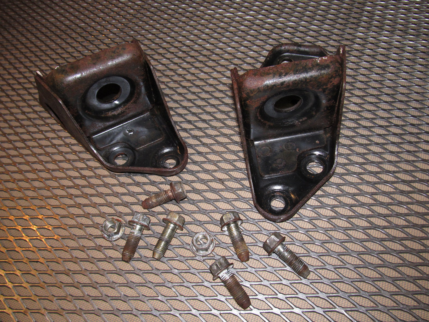 84 85 Mazda RX7 OEM Front Torsion Strut Rod Bracket - Sub Frame
