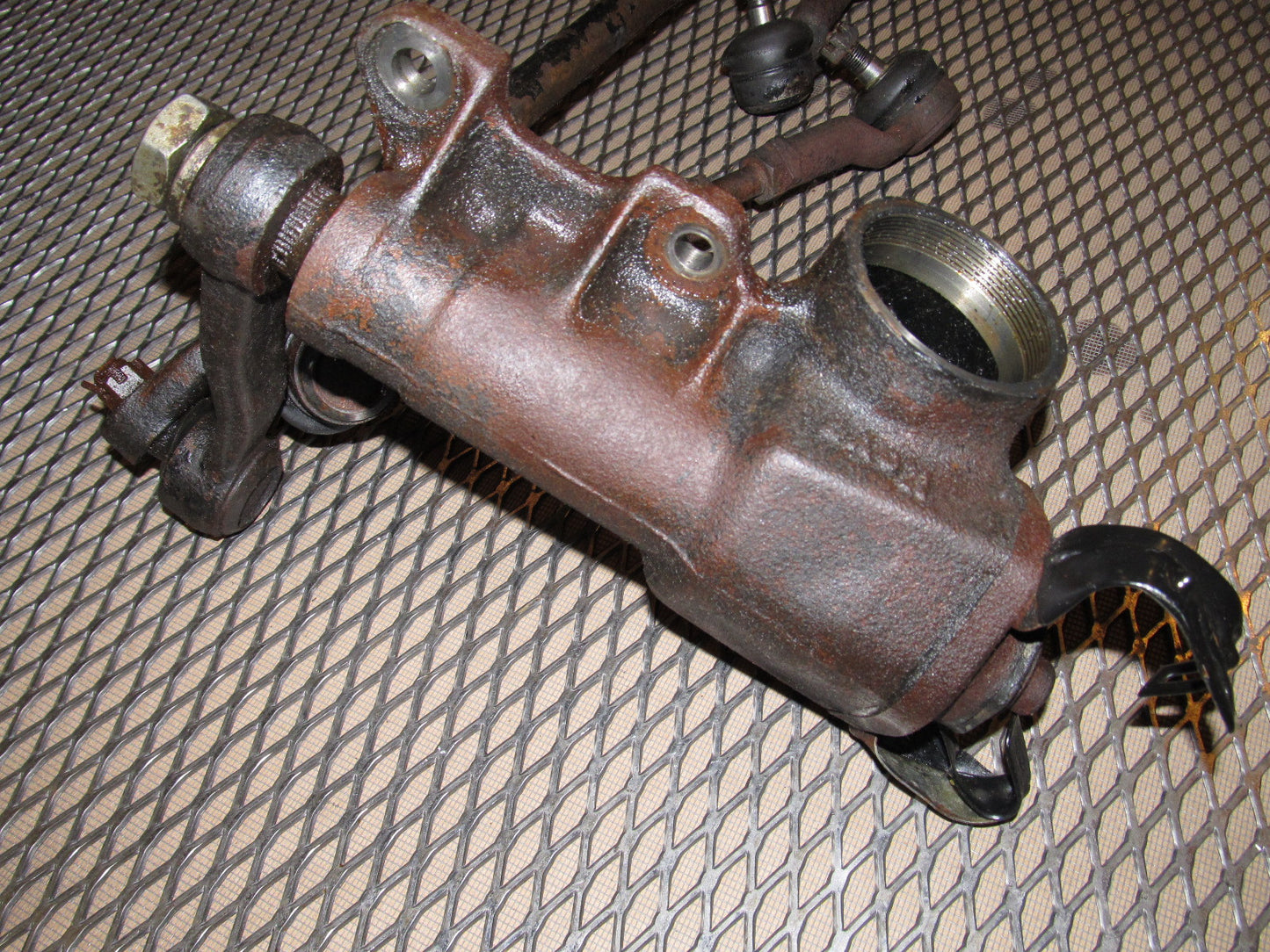 84 85 Mazda RX7 OEM 12A Steering Rack & Gear Box