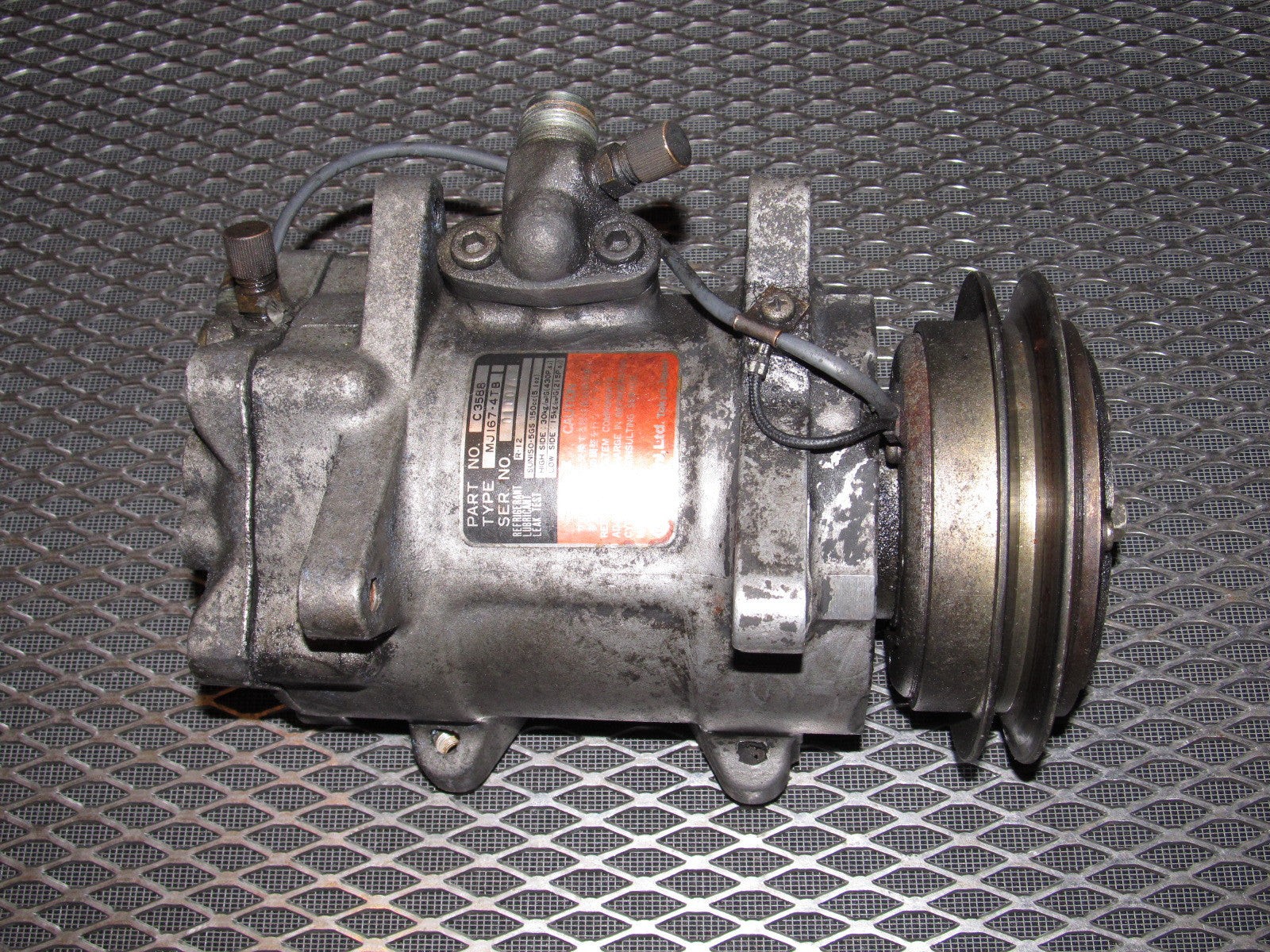 81 82 83 Datsun 280zx OEM A/C Compressor – Autopartone