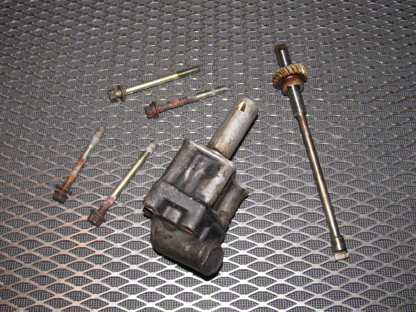81 82 83 Datsun 280zx OEM Engine Oil Pump