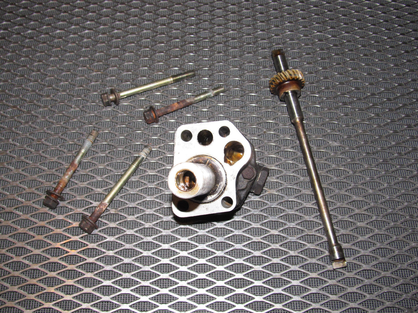 81 82 83 Datsun 280zx OEM Engine Oil Pump