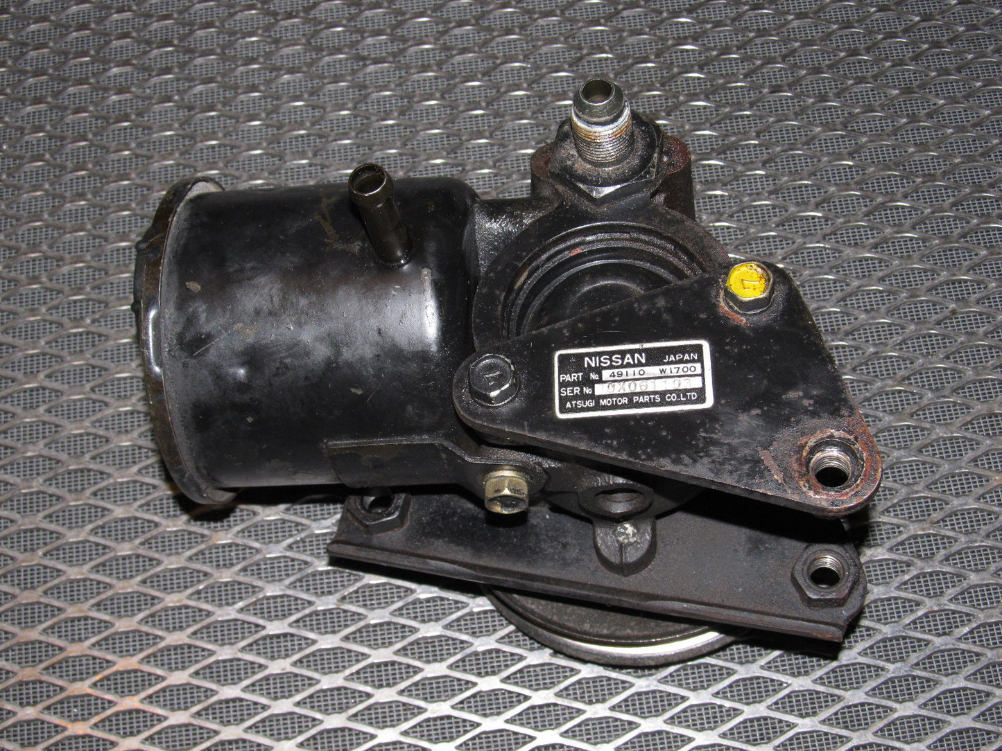 81 82 83 Datsun 280zx OEM Power Steering Pump