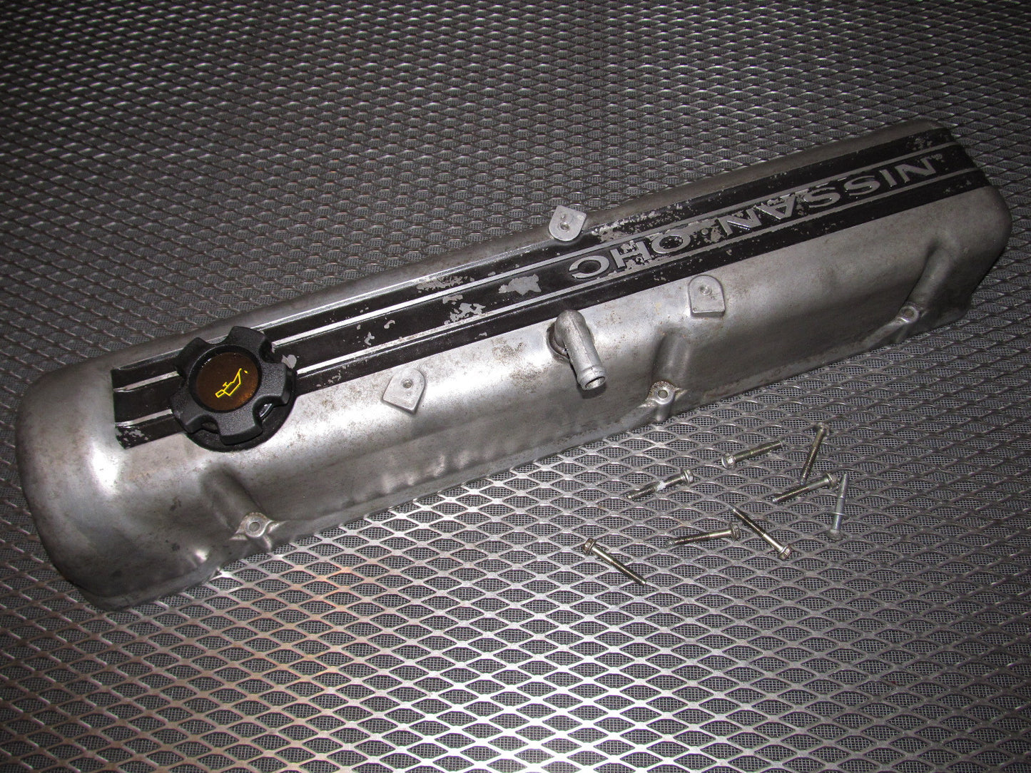 81 82 83 Datsun 280zx OEM L28E Engine Valve Cover