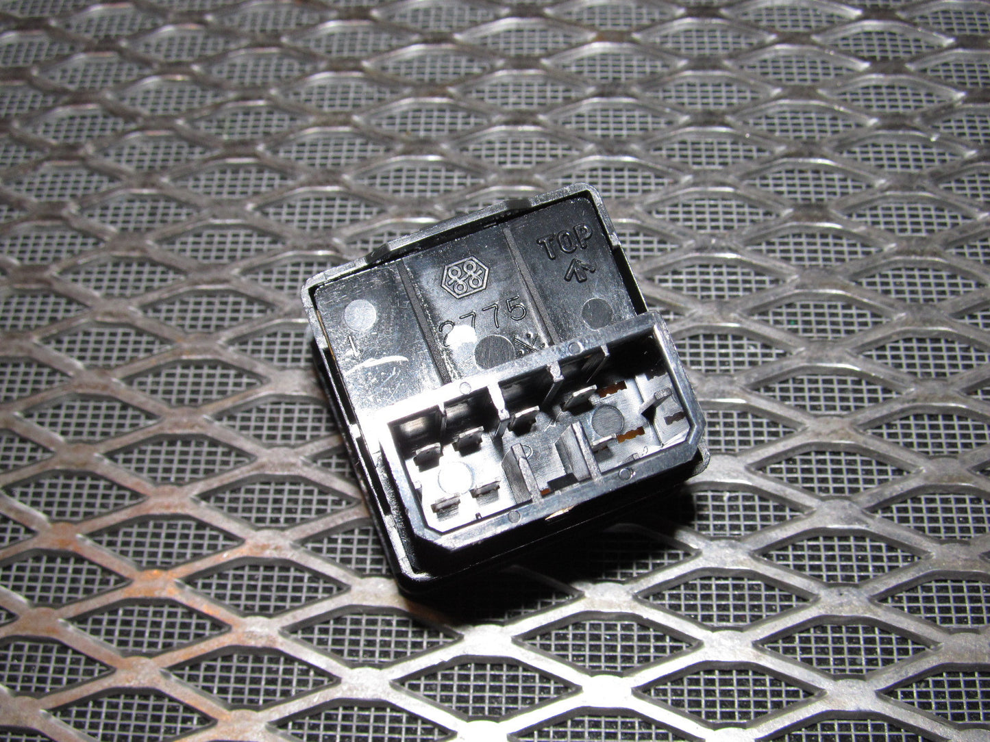 94 95 96 97 Mitsubishi 3000GT OEM Power Mirror Switch