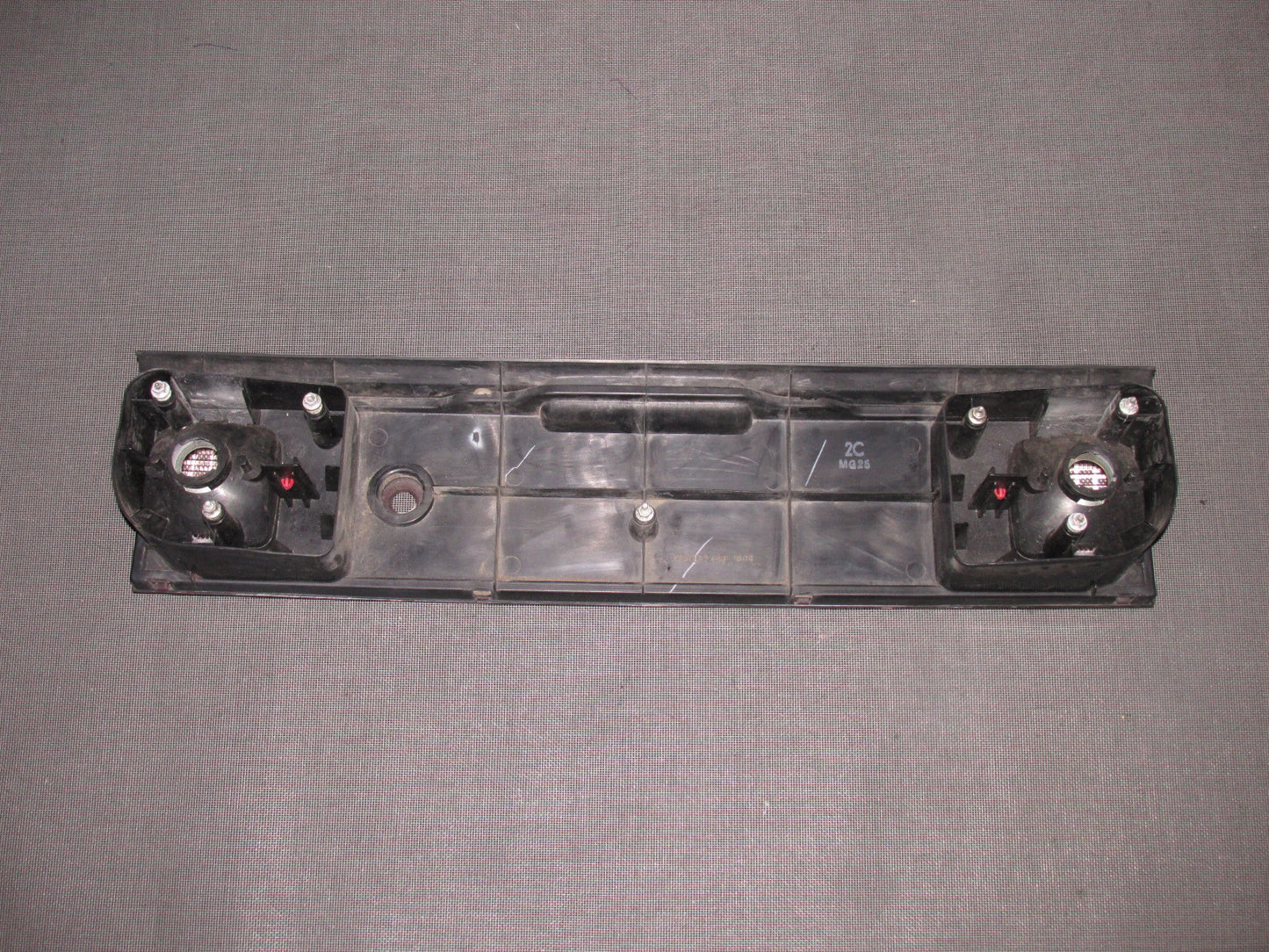 88 89 90 91 Honda CRX OEM Tail Light Reverse Lamp Center Panel