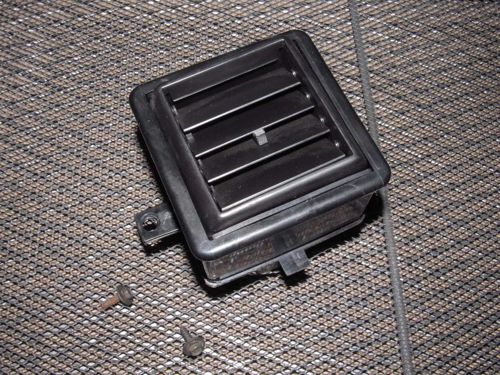 84-89 Chevrolet Corvette OEM A/C Heater Air Vent - Right
