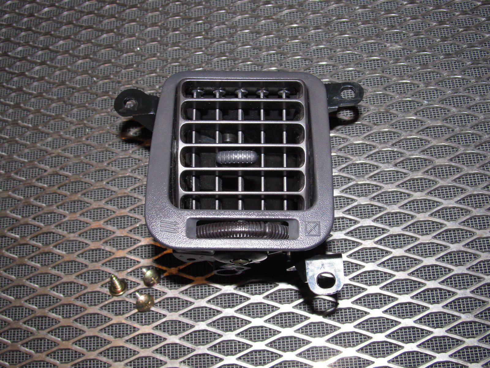 94 95 96 97 Mitsubishi 3000GT OEM Dash A/C Heater Vent - Left
