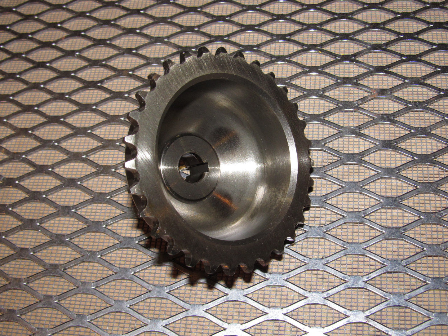 84 85 Mazda RX7 OEM Engine Oil Pump Sprocket Gear