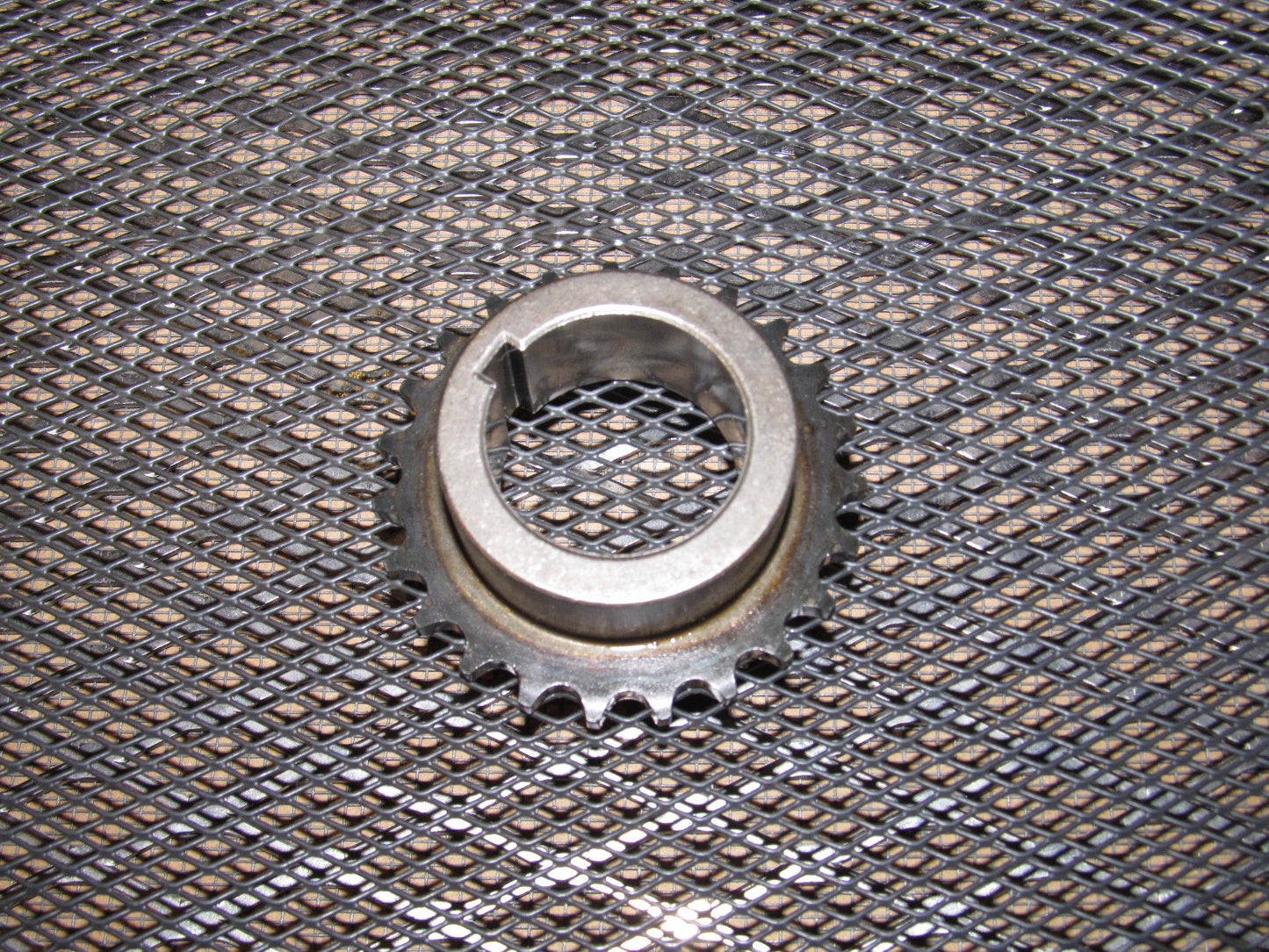 84 85 Mazda RX7 OEM Engine Oil Pump Drive Sprocket