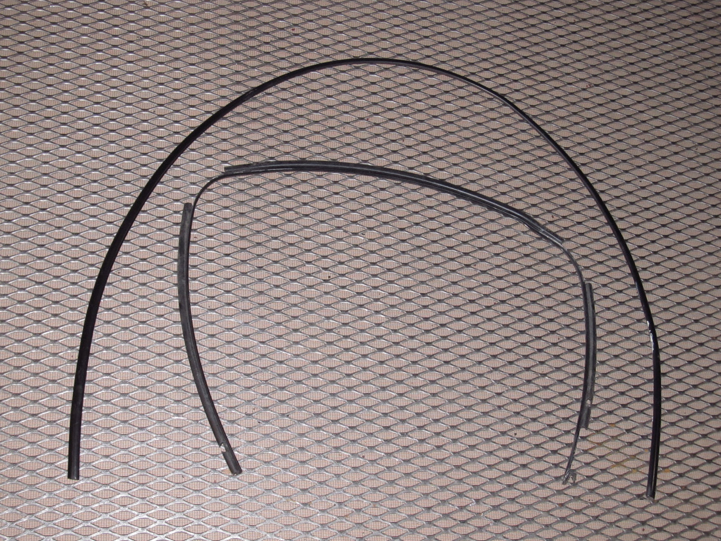 1987-1989 Nissan 300zx OEM Fender Edge Belt Line Moulding Stripping - Right