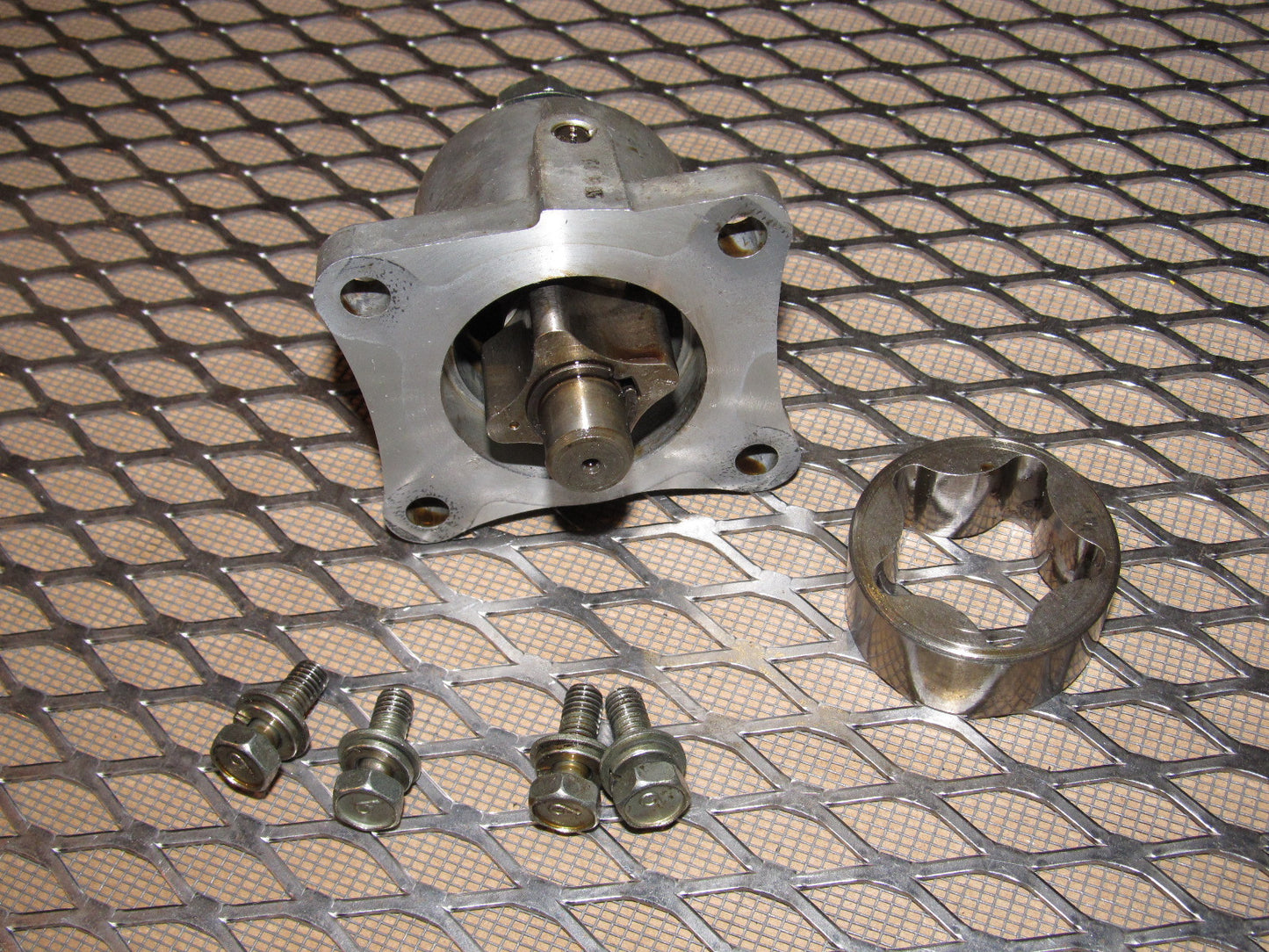 84 85 Mazda RX7 OEM Oil Pump - 12A