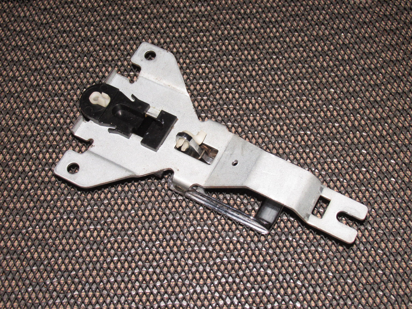 87 88 89 Chrysler Conquest OEM Interior Door Handle - Right