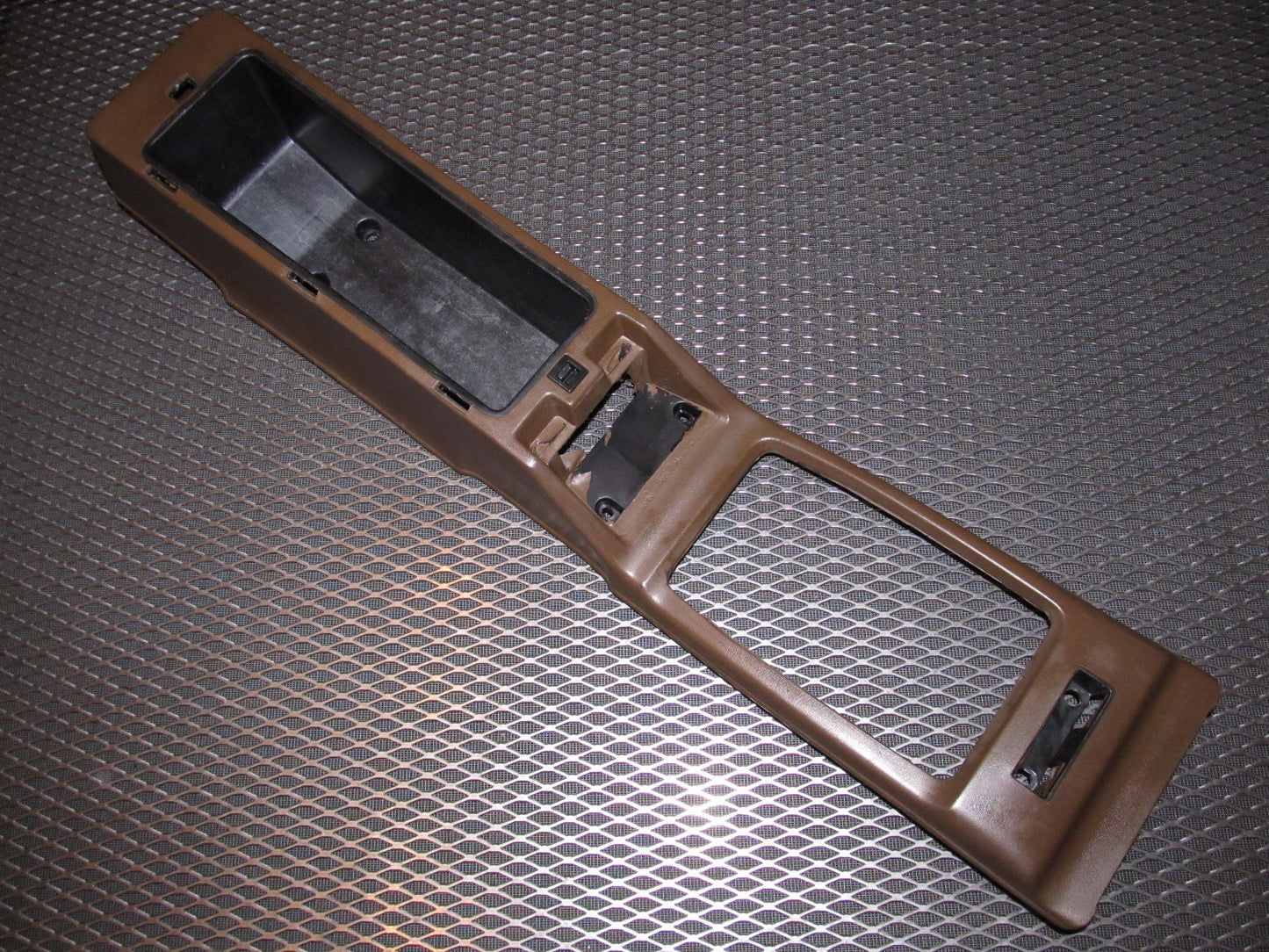 81 82 83 Datsun 280zx OEM 2+0 Center Console