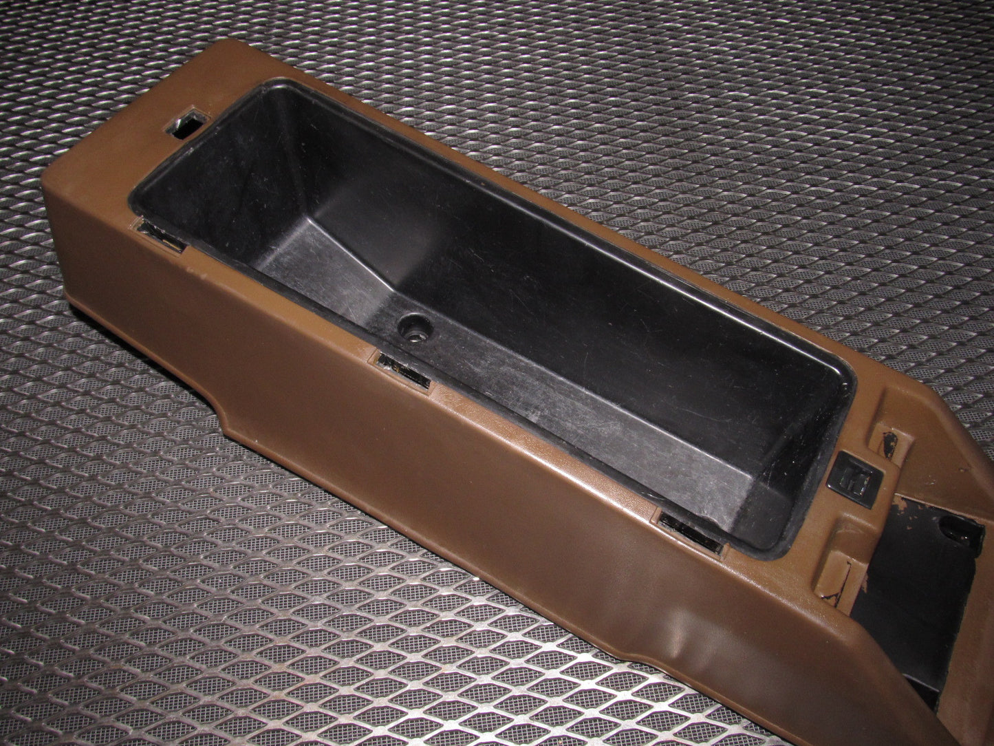 81 82 83 Datsun 280zx OEM 2+0 Center Console
