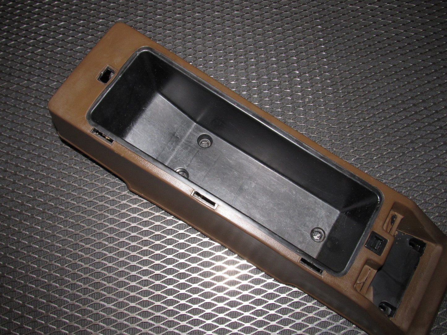 81 82 83 Datsun 280zx OEM 2+0 Center Console