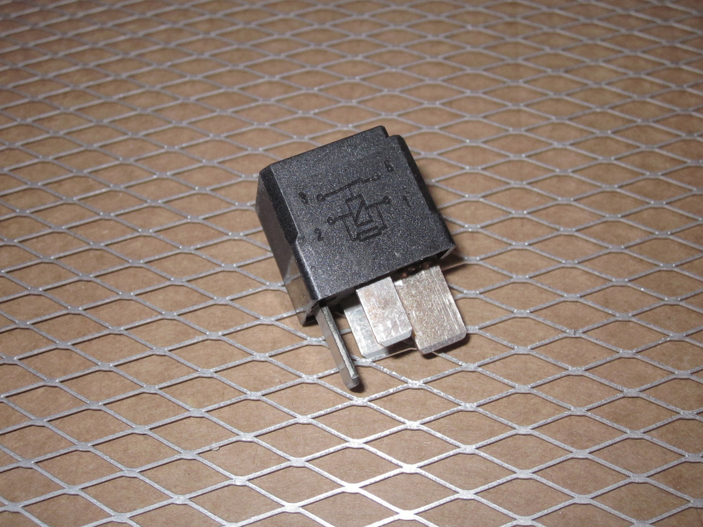 Volvo Relay 9441158 / 4RA 007 793-01