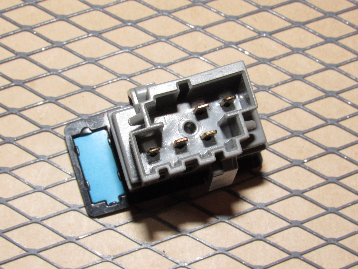 88 89 90 Volvo 760 OEM Clock Adjustment Switch