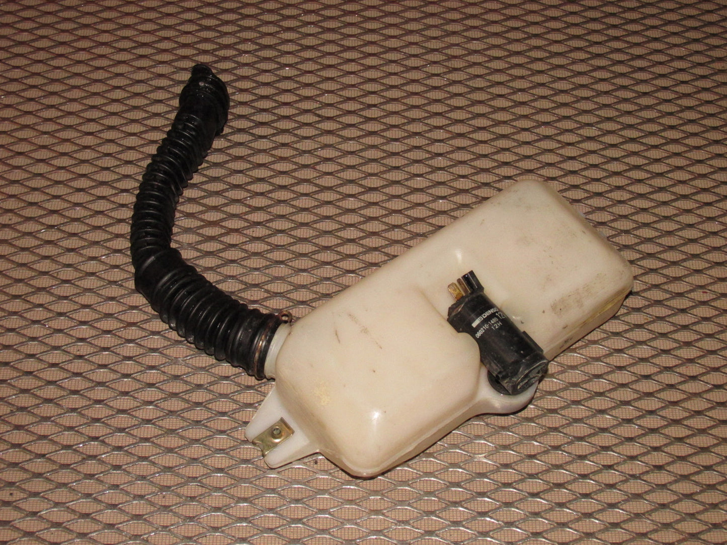 87 88 89 Chrysler Conquest OEM Rear Wiper Washer Reservoir Tank & Pump