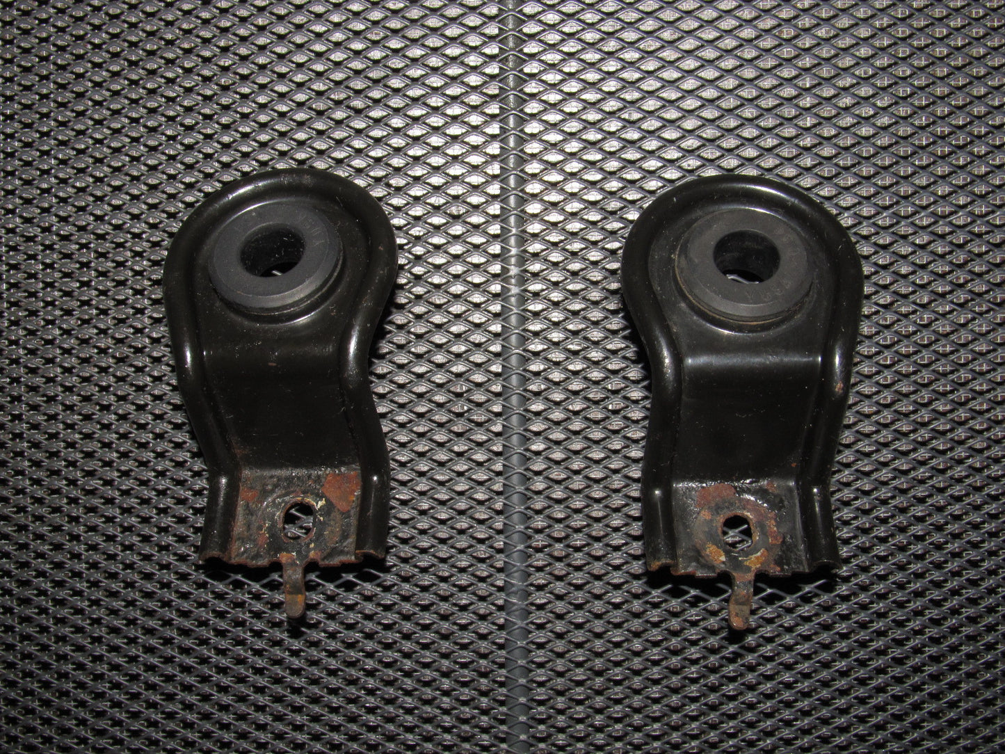 01 02 03 Acura CL OEM Upper Radiator Mounting Bracket & Bushing Set