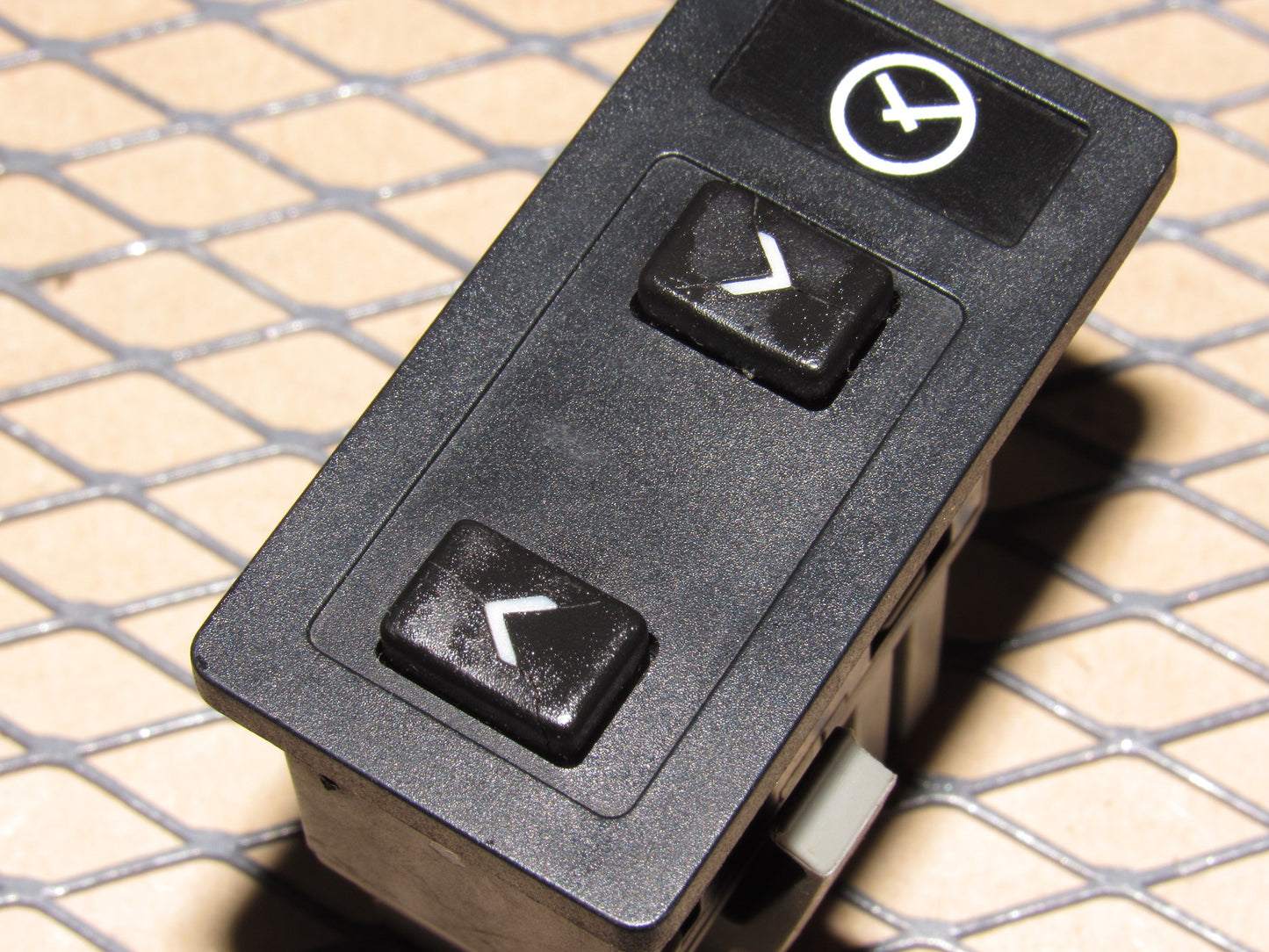 88 89 90 Volvo 760 OEM Clock Adjustment Switch