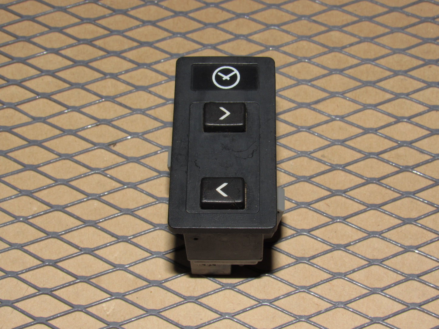 88 89 90 Volvo 760 OEM Clock Adjustment Switch